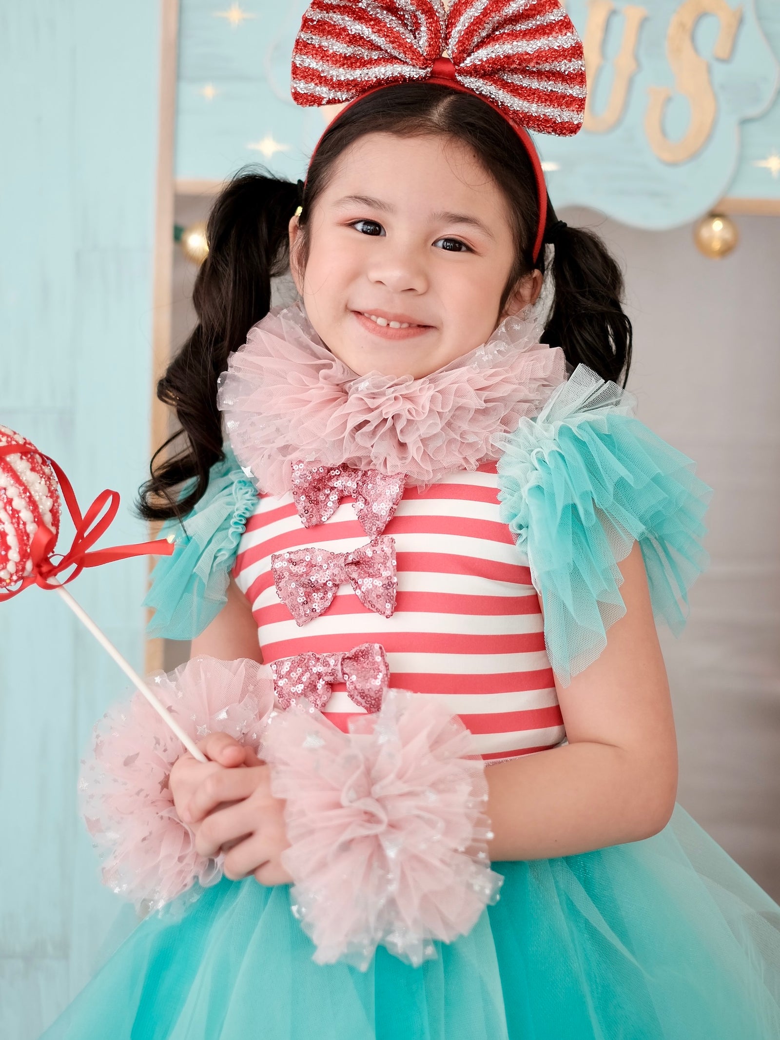 Sparkle Cuffs and Choker Set