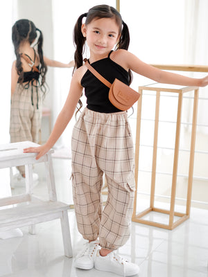 Gwen Cargo Pants in Warm Beige