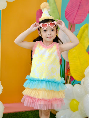 Jacquette Dress in Yellow Daisy