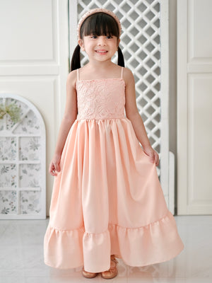 Amelia Dress in Peach Fuzz