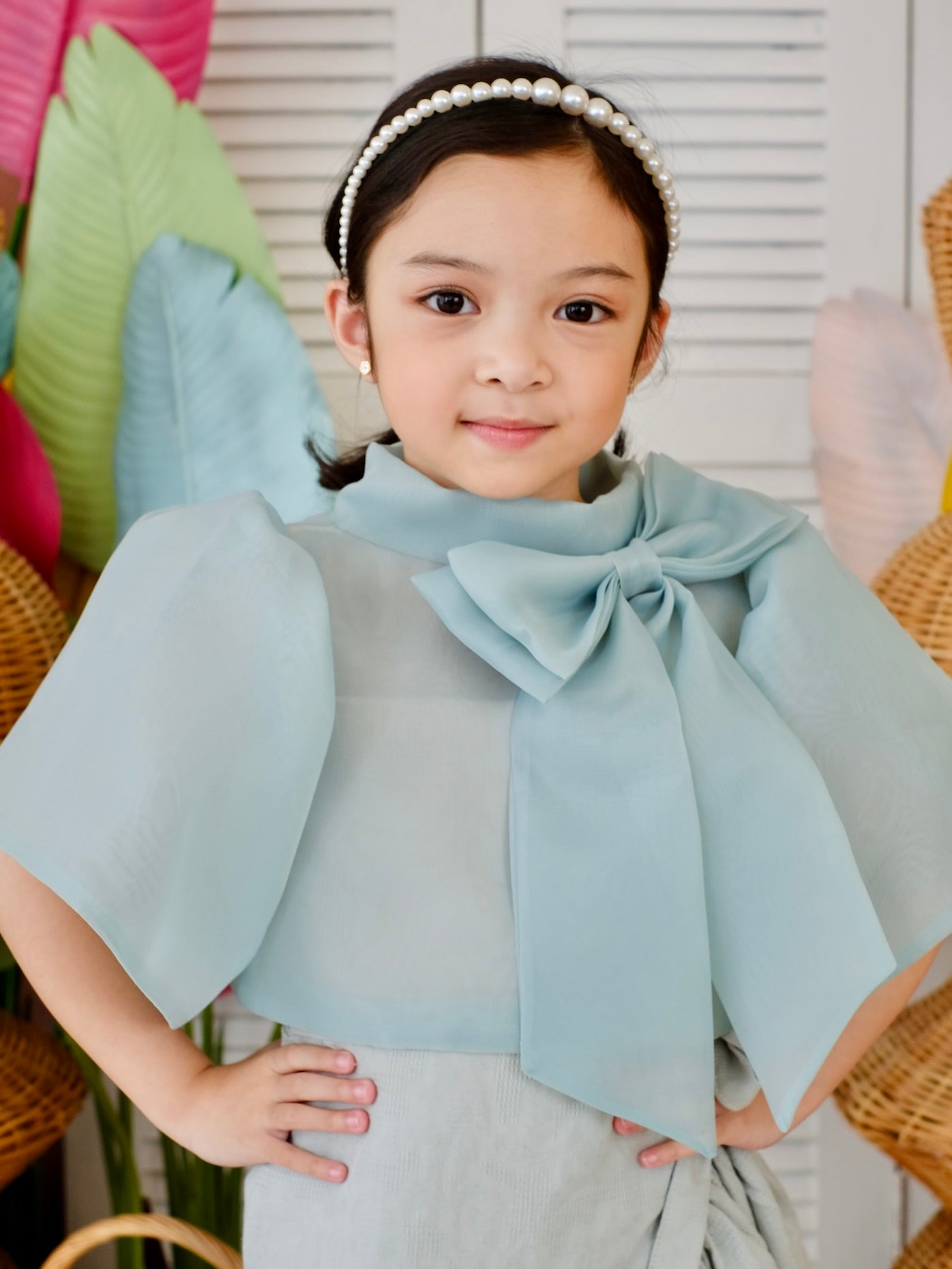 Sinag Kamisa in Sage