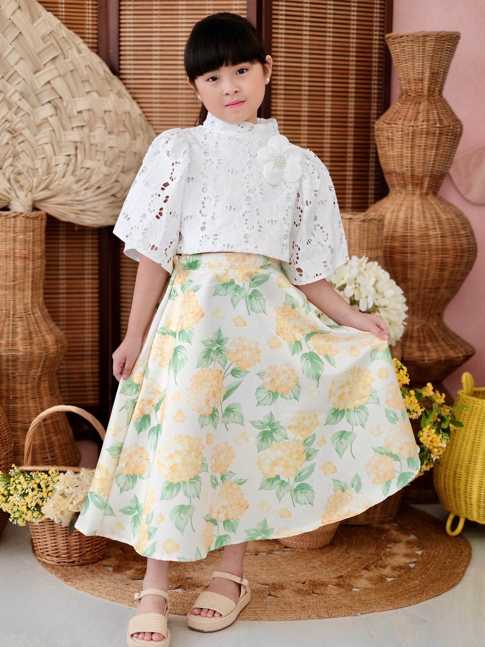 Sinag Broderie Kamisa with Brooch