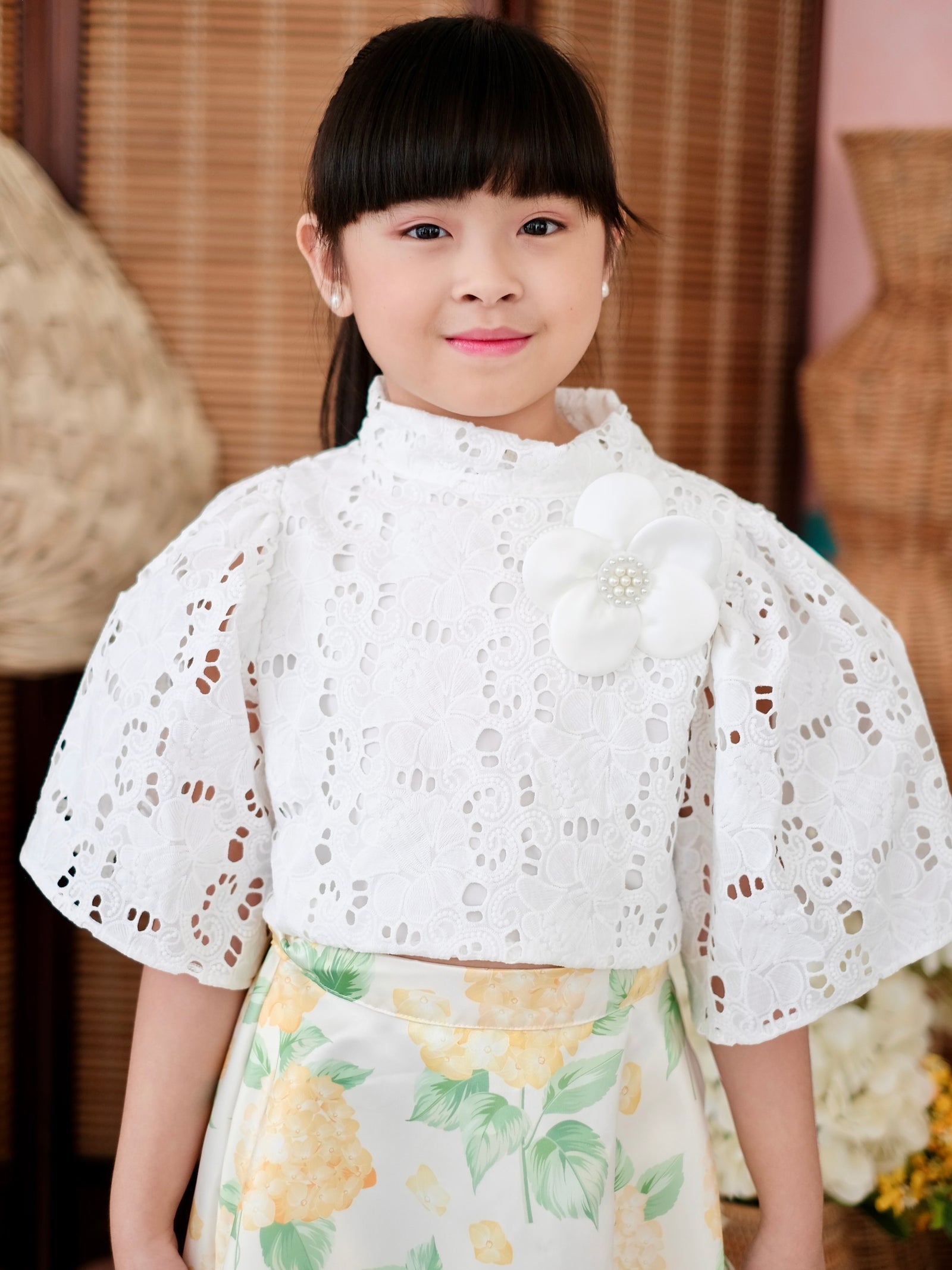 Sinag Broderie Kamisa with Brooch