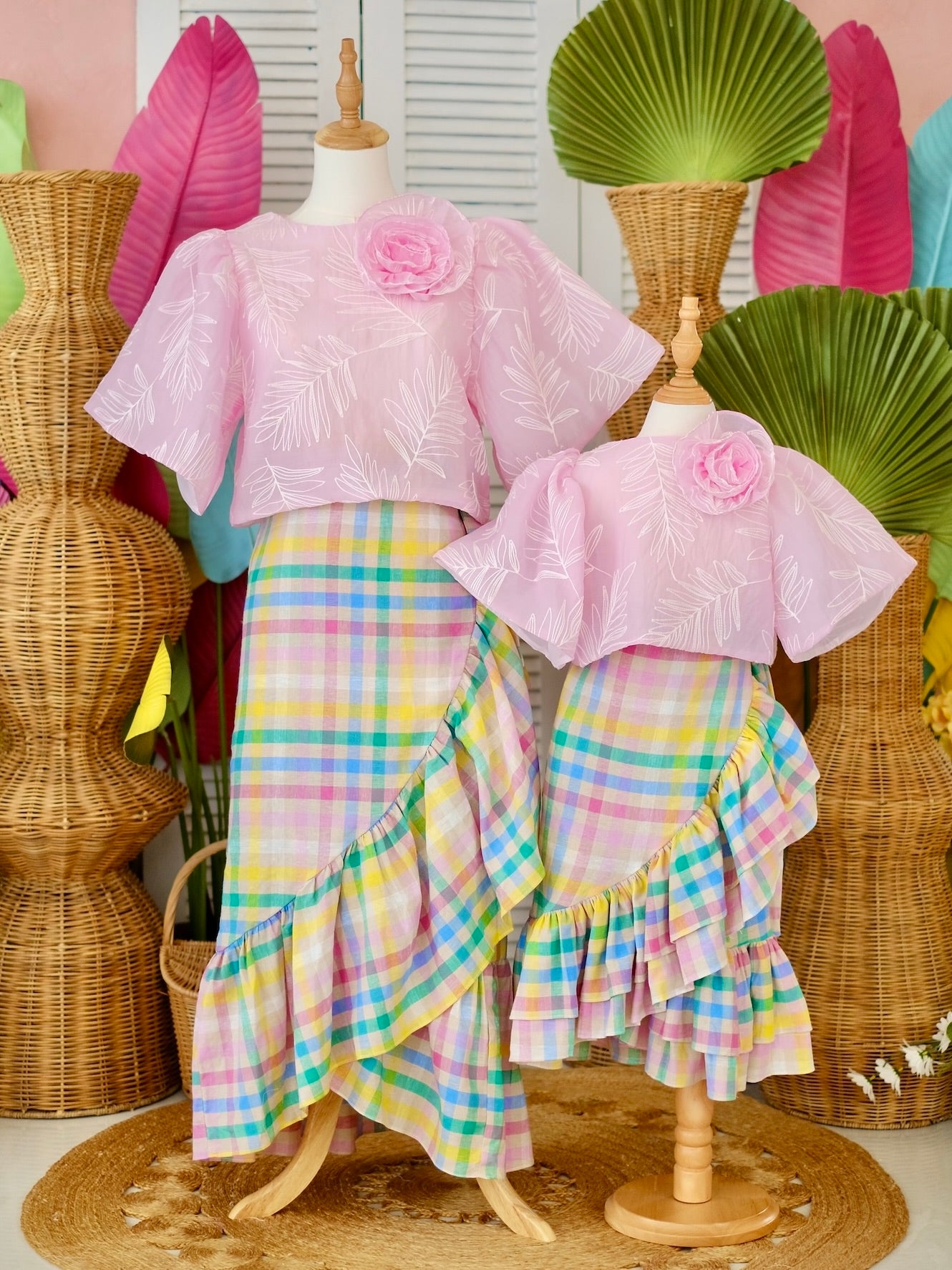 Carmelita Embroidered Filipiniana Top | Women | Pink
