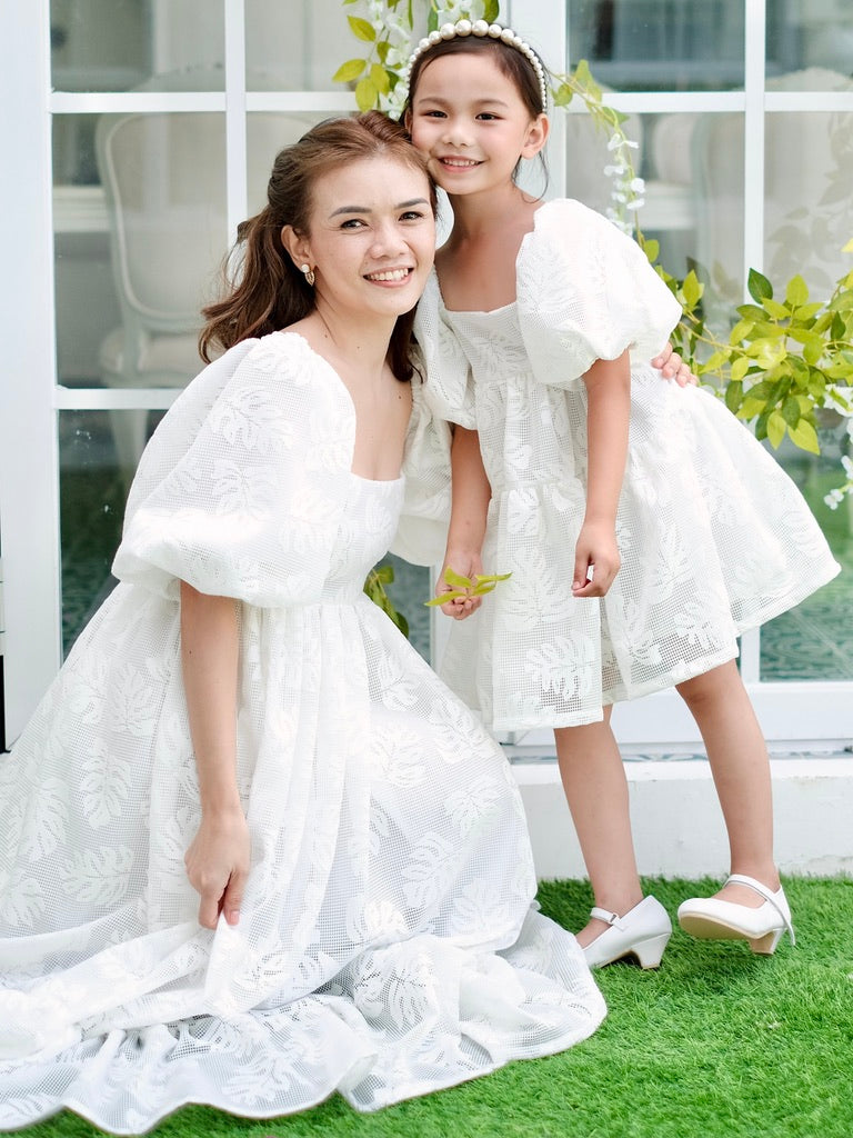 Sevilla Dress in White Lace | Women